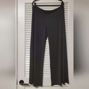 Madam D - (Plus-Size) Black Stretch Flowy Pull-On Pants With Pockets